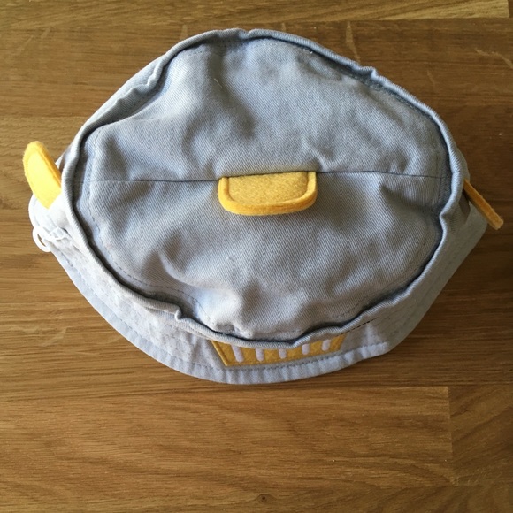 3 for 20$ NWT GYMBOREE reversible hat - Picture 2 of 7